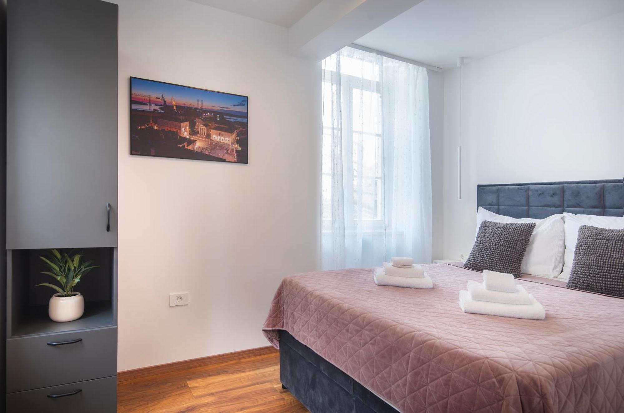 D&A Amphitheatre Premium Apartments With Free Parking Pula Exterior photo